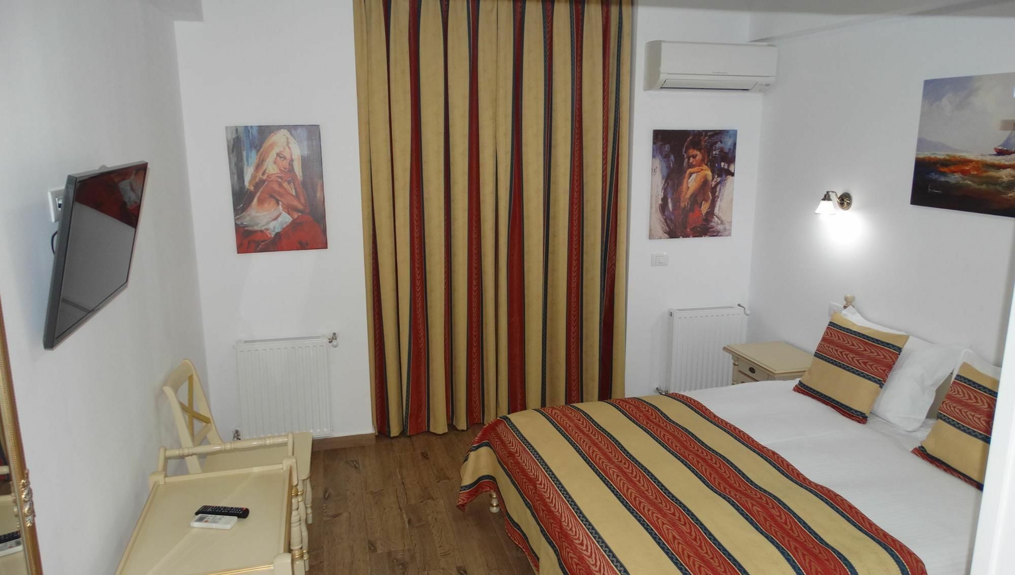 Bluemarina Apartamente 마마이아 외부 사진