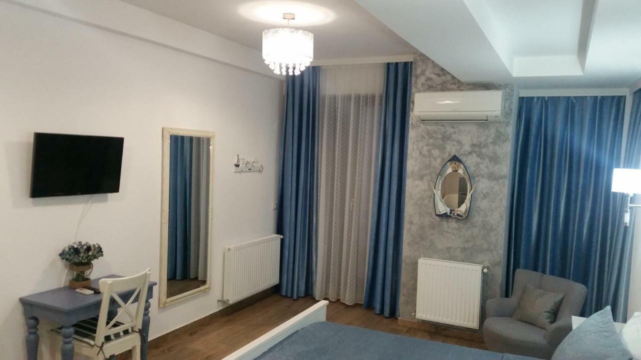 Bluemarina Apartamente 마마이아 외부 사진