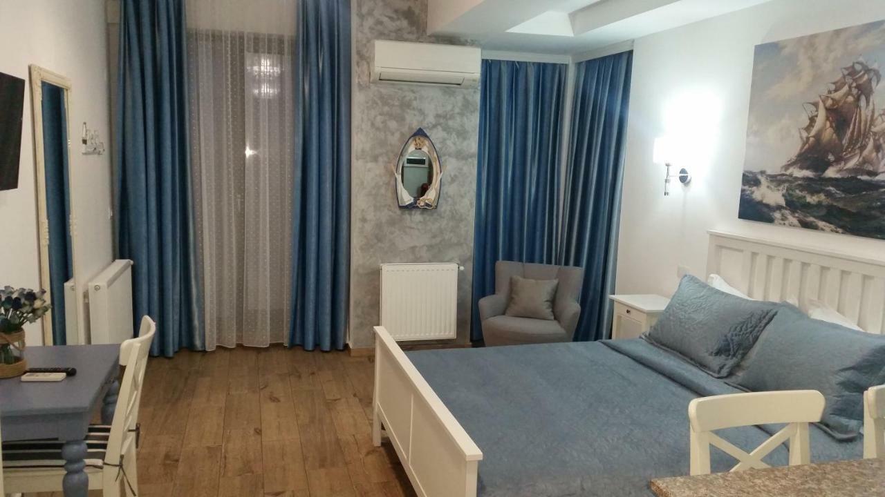 Bluemarina Apartamente 마마이아 외부 사진
