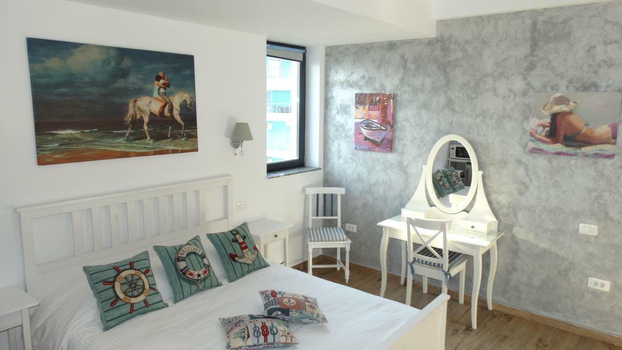 Bluemarina Apartamente 마마이아 외부 사진